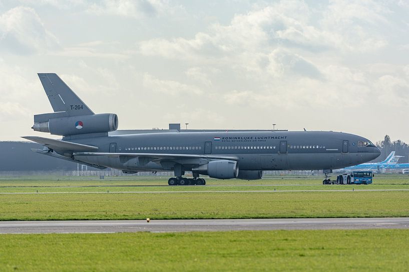 A McDonnell Douglas KDC-10 of the Royal Air Force, the T-264 "Prince Bernhard", un by Jaap van den Berg