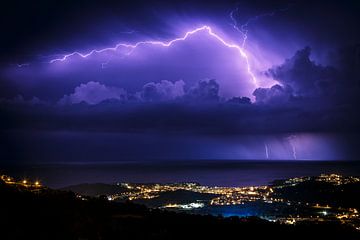 Costa Brava Bliksem sur Tycho Müller