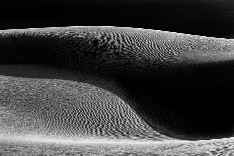 Zandduin in zwart-wit met schaduw | Iran van Photolovers reisfotografie