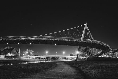 Pont du collège de Courtrai la nuit | Noir et Blanc