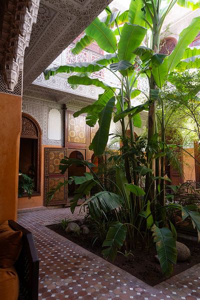 Oase van rust in een riad in Marrakech van Teun Janssen