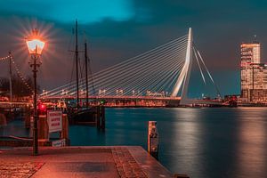 Erasmus Bridge Moody