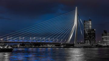 Erasmusbrug Rotterdam van Johan Landman