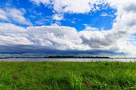 Is it going to rain? by Jakob Huizen van