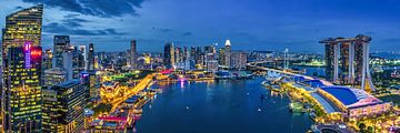 Skyline der Marina Bay in Singapur von FineArt Panorama Fotografie Hans Altenkirch
