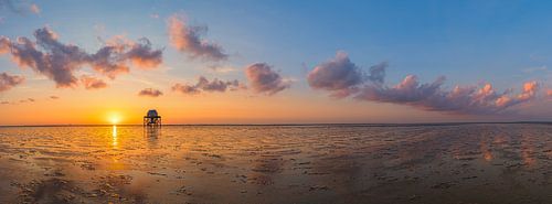 Panorama of a sunset on Engelsmanplaat
