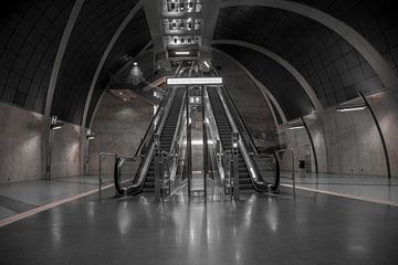 U-Bahn by Bjorn Letink