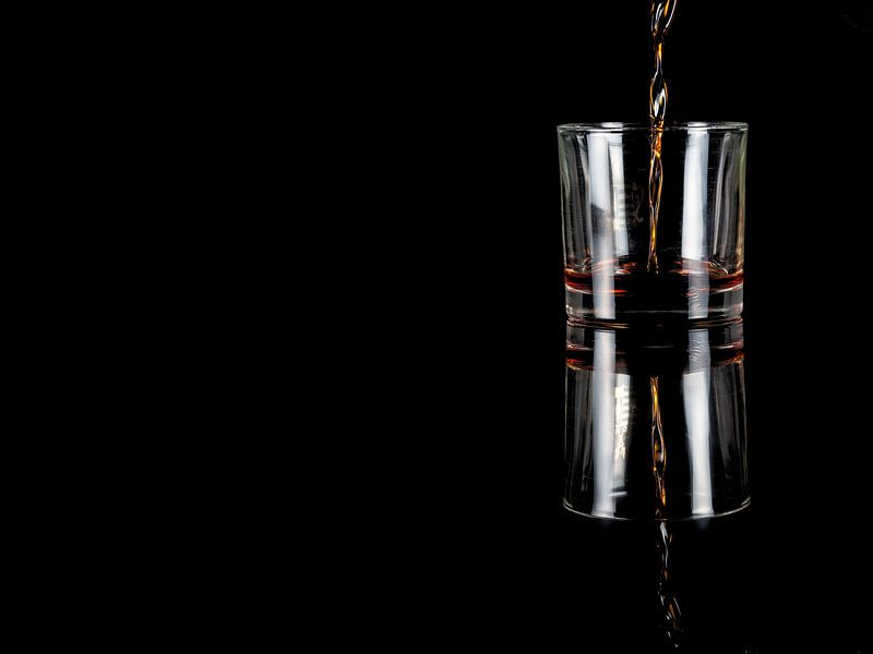 glas op zwart von Marcel Derweduwen