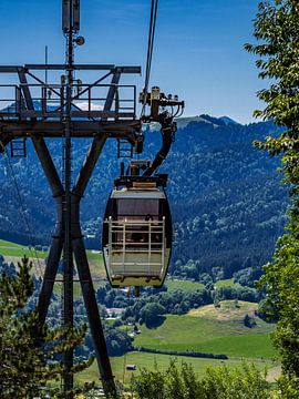 BAVARIA : Ankunft auf der Schlierbergalm von Michael Nägele