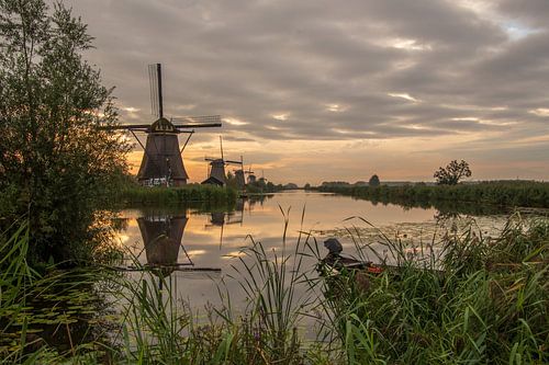 Sonnenaufgang Kinderdijk von Lambertus van der Vegt