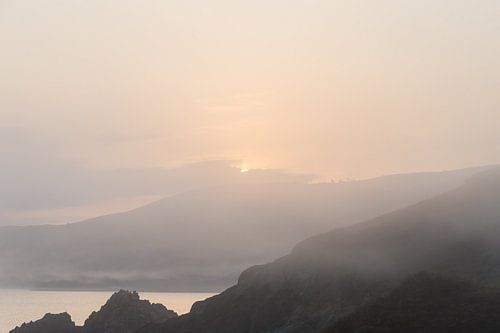 Lueur matinale sur l'horizon atlantique