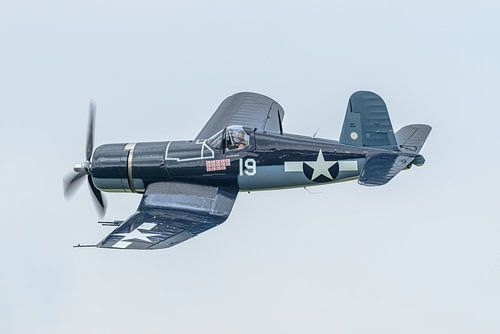 Vought F4U-1C Corsair jachtbommenwerper.