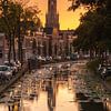 Nouvelle église de Delft au coucher du soleil sur Ilya Korzelius