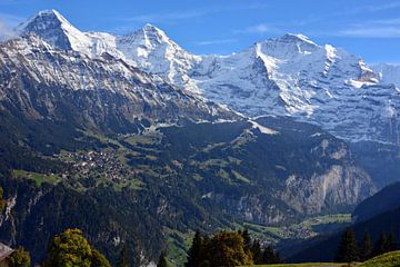 L'Eiger, le Mönch et la Jungfrau en automne sur Bettina Schnittert