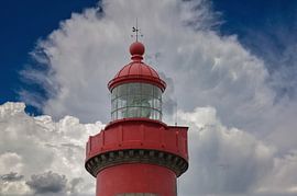 By the sea by Jörg Pinnisch