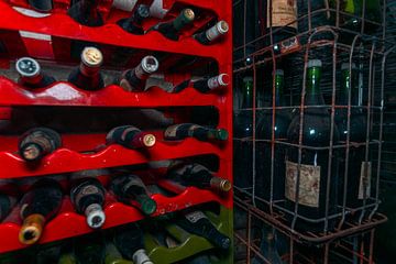 Wine cellar in an abandoned house. by Het Onbekende