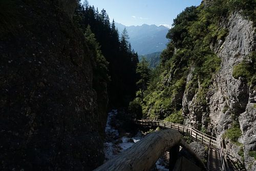 Waterval in de bergen
