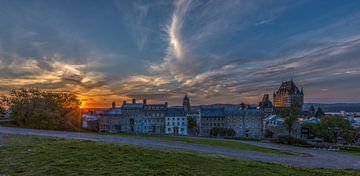 Old town of Quebec at sunset by Maarten Hoek