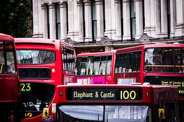 Rode bussen in Londen van Christiaan Onrust