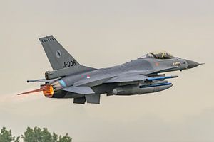 Start mit Nachbrenner Dutch F-16 (J-006).