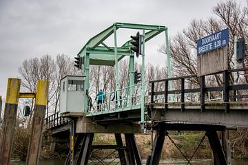 De oude brug naar Eiland van Brienenoord van Zaankanteropavontuur