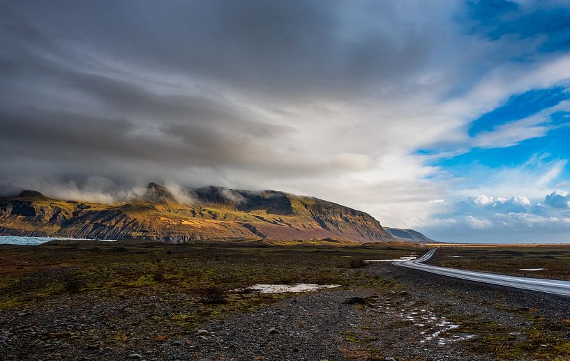 Chaînes et glaciers par Tim Briers
