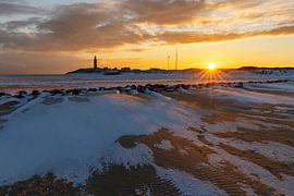 Vuurtoren bij opkomende zon sur Karla Leeftink