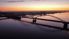Merwedebrug Gorinchem au lever du soleil - Décoration murale sur PEEQ.