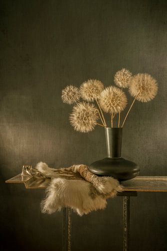 Stilleven met bloemen. Gouden Eeuw. Goud.