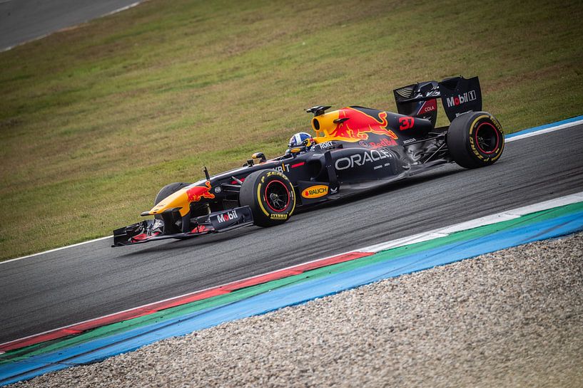 La RB7 de Red Bull en action lors du Jack&#039;s Racing Day par Martijn de Bruijn