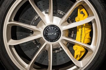 Porsche 911 GT3 - Wheel Close up - Porsche Museum by Johan van Venrooy