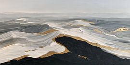 Des montagnes dorées dans la brume sur Imagine