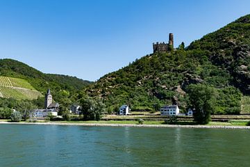 Welmich et le château de Maus sur la rive est du Rhin sur Wim Stolwerk