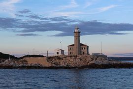 lighthouse by Ruud Cloosterman