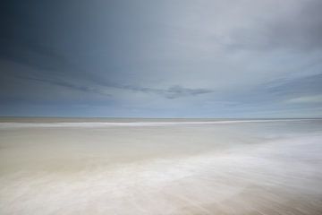 Sea at Petten by peterheinspictures