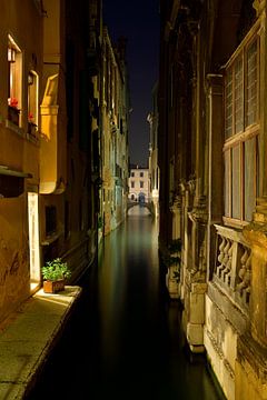 Venetië bij nacht van Oliver Lahrem