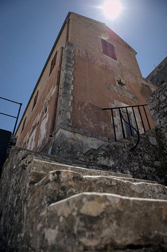 bâtiment de style méditerranéen