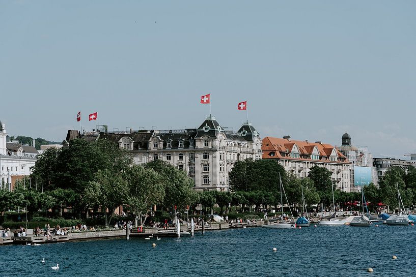 Zurich by Hello Pompoyo