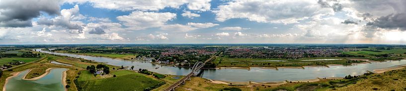 A wide view of the Lekdijk by Stefano Scoop
