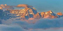 Panorama et lever du soleil dans les Dolomites