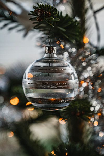 Elegantes Weihnachtsornament aus Glas von kautsar1 art
