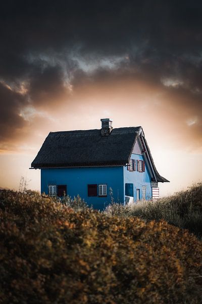 The Blue House Heiligenhafen by Fabian Elsing