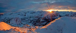 De zon neemt afscheid in de Radstädter Tauern van Christa Kramer