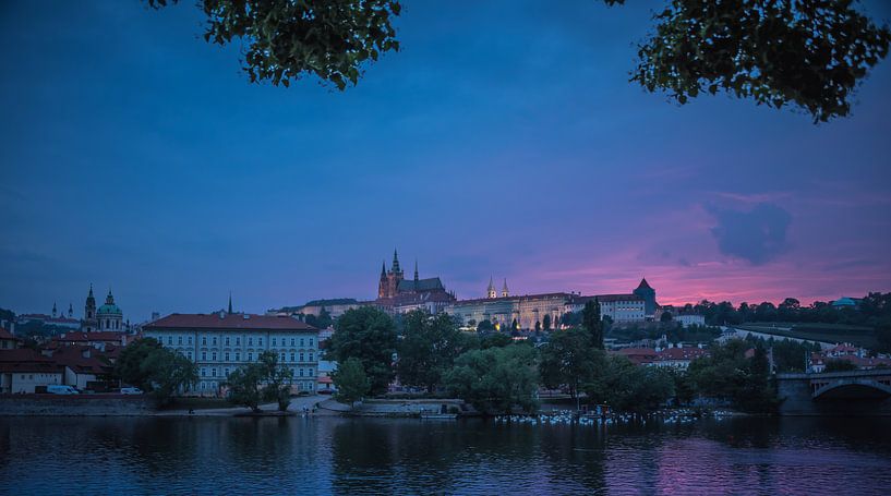 It's on fire - Praag von Jolanda Wisselo
