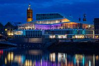 Maasboulevard Venlo in de avond
