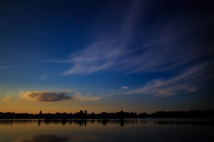 Sunset at Rijkerswoerdse Plassen Arnhem par Robert Wiggers