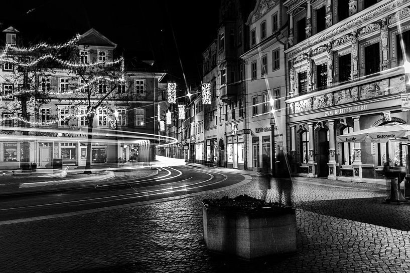 Erfurt - Vismarkt - Kerstmis - Tram zwart-wit van Mixed media vector arts