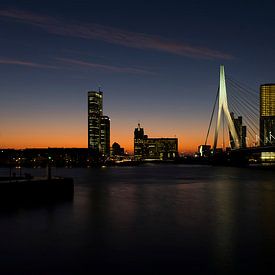 Ochtendgloren over Rotterdam van Jan Pott
