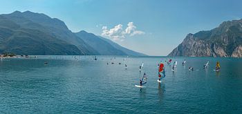 Windsurfen op het Gardameer, Torbole, Südtirol - Alto Adige, Italië