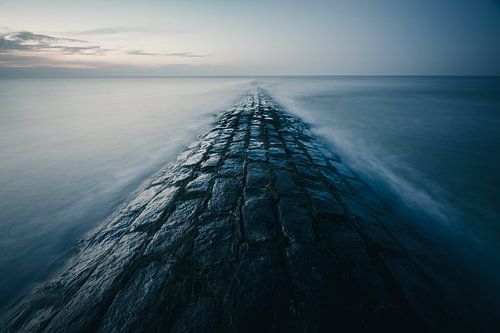 Silent Guide to the Horizon